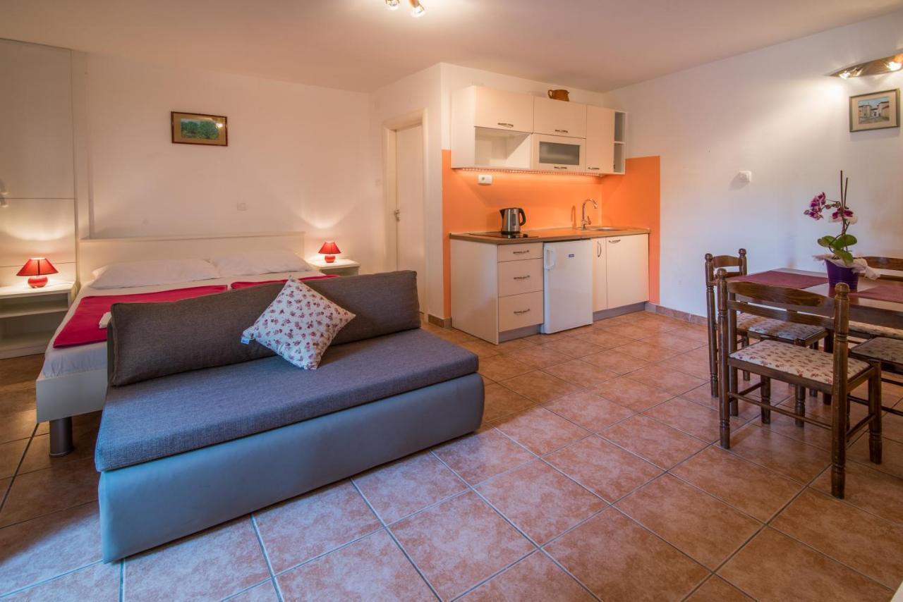 Apartmants Bogdanic Krk Ii Krk Town