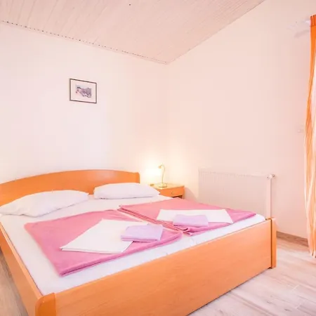 Apartmants Bogdanic Krk II Krk Town Exterior photo