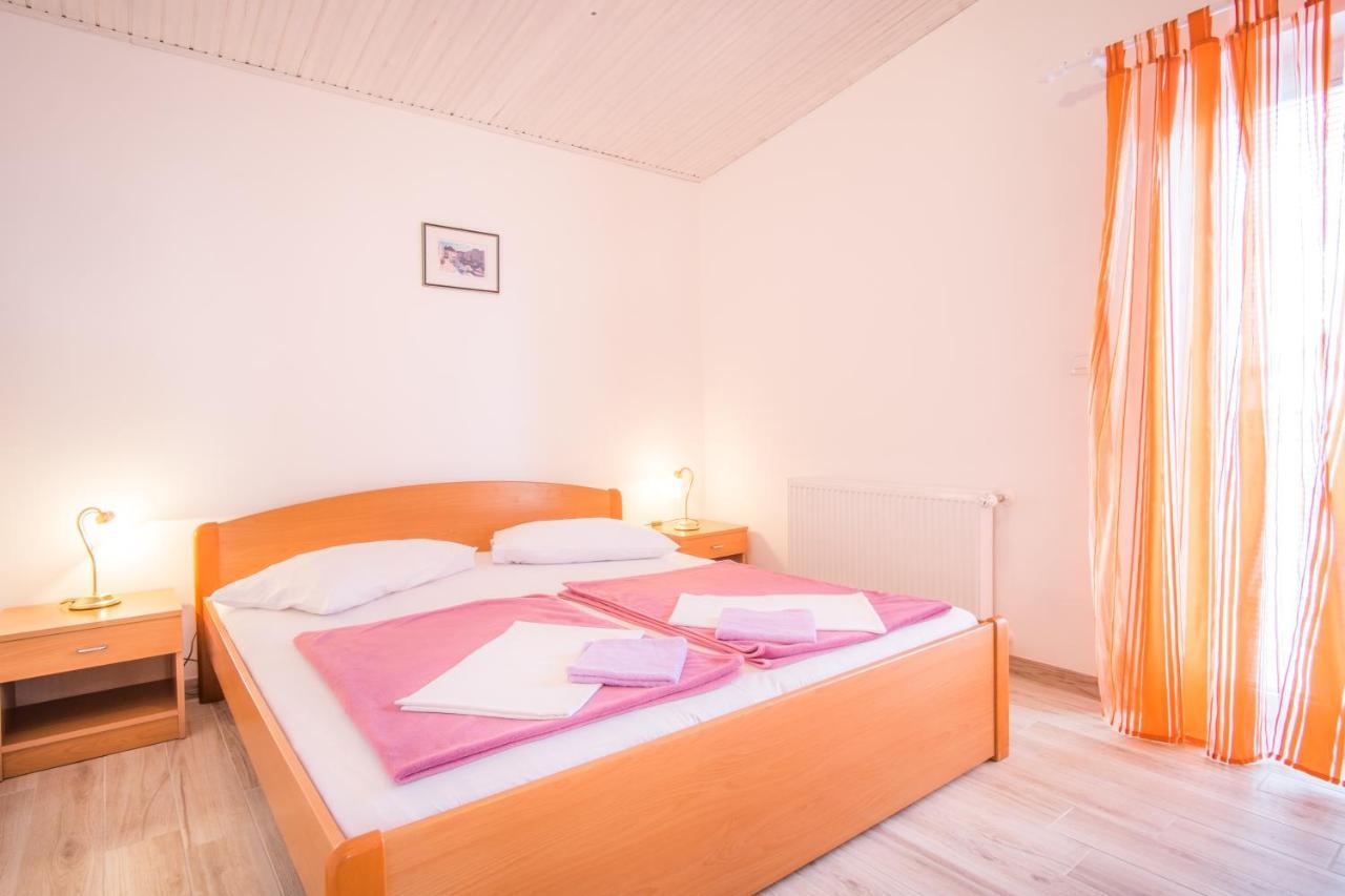 Apartmants Bogdanic Krk Ii Apartment